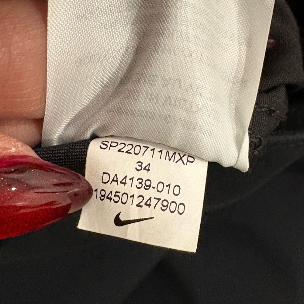 Nike Men's Dark Shorts Size 34 - Picture 7 of 8